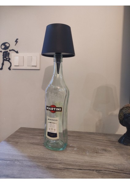 Şişe Tasarımlı Abajur, Dokunmatik, Şarjlı, USB Girişli, Şık ve Fonksiyonel Aydınlatma