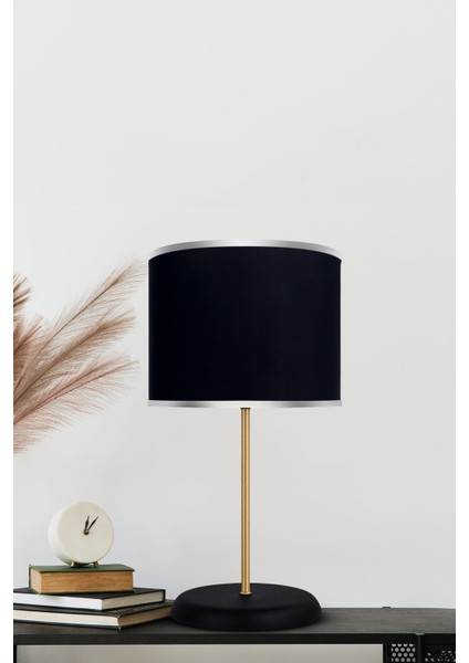 Şık Siyah Metal Abajur, Modern ve Elegant Tasarım, Işıklandırma Dekoru fiyatları