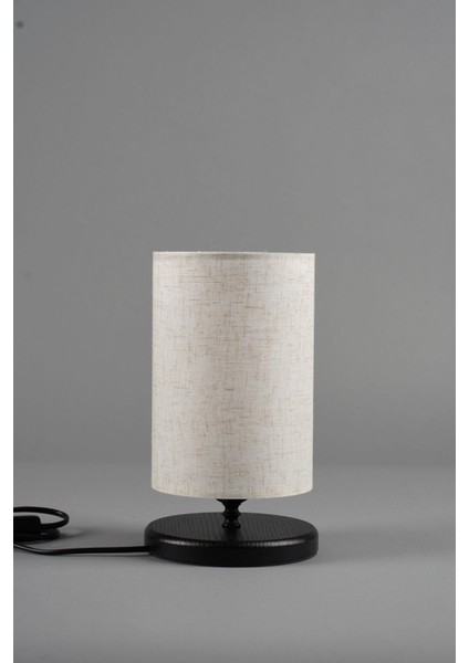 Mini-L Siyah-Beyaz Kırcıllı, 14X14X26 Cm, Şık ve Kullanışlı Tasarım