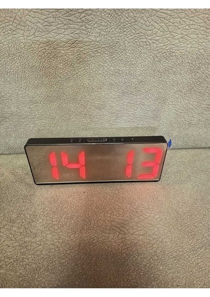 Aynalı LED Büyük Rakamlı Dijital Saat, Pilli ve USB Bağlantılı, Çift Alarmlı indirimleri