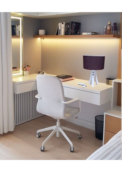 Mor Kumaşlı 3 Ayaklı Masa Üstü Abajur, Şık ve Kullanışlı Aydınlatma Seçeneği