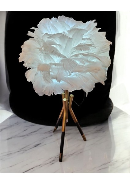 Yumuşak Tüylü Tripodlu 3'lü Dekoratif Abajur Beyaz