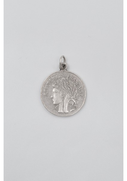 Francesca - Zambak Çiçeği Madalyon Kolye Ucu - Antik Gümüş Kaplama - Kadın Erkek