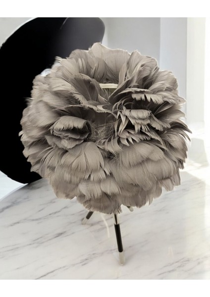 Tüylü 3'lü Ayaklı Dekoratif Abajur Gri, Modern ve Şık Tasarım. fırsatları