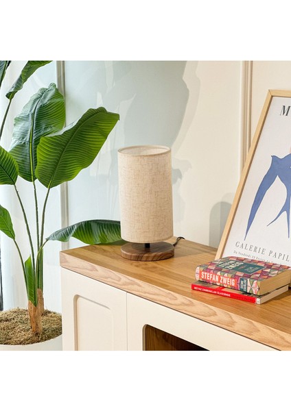 Şık Bej Ahşap Abajur, Evinizin Atmosferini Güzelleştiren Dekoratif Aydınlatma