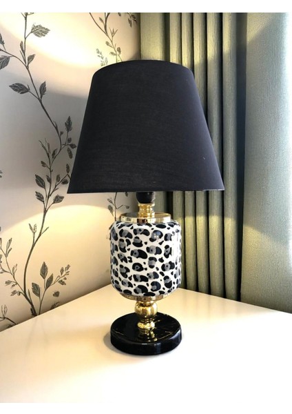 Oval Leopard Desenli Gold ve Siyah Abajur, Şık ve Modern Dekorasyon Için Ideal
