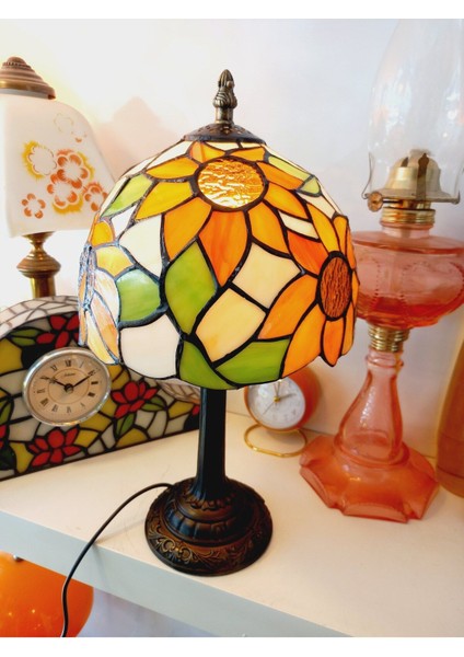 Çok Renkli Vitray Abajur Masa ve Gece Lambası, Şık Dekoratif Aydınlatma