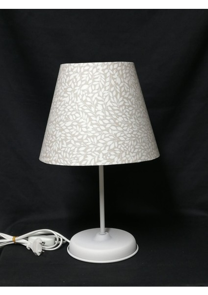 Yaprak Desenli Krem Kumaş Abajur, Şık ve Doğal Görünüm Sağlar. modelleri
