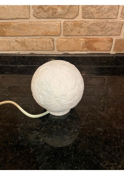 Ay ve Yıldız Desenli Beyaz Gece Lambası, Şık ve Huzurlu Uyku Ortamı Sağlar fırsatları