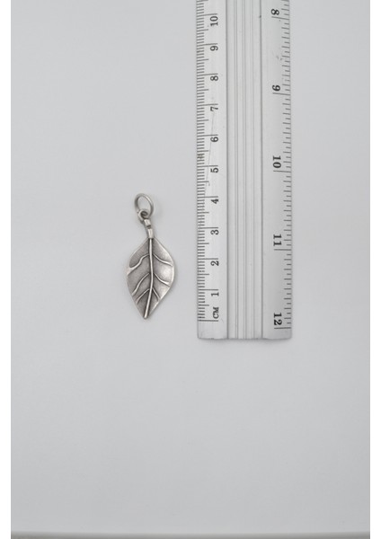 Gerçekçi Yaprak Siyah Deri Ip Kolye - Antik Gümüş Kaplama - Kadın Erkek - 60 cm fırsatları