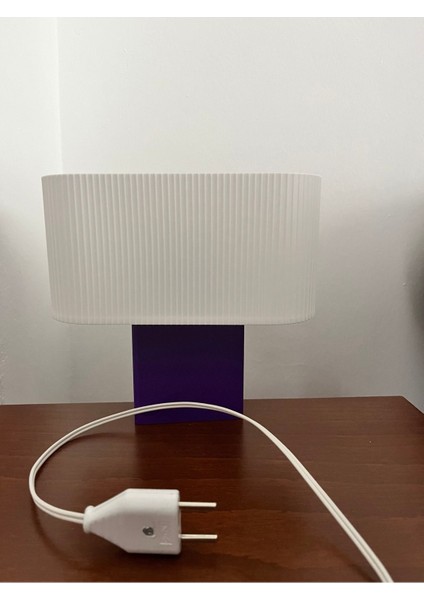 Açık Renk Monte Edilebilir Abajur, Şık ve Pratik Ev Dekoru Seçeneği