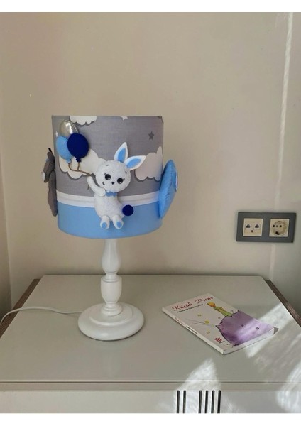 Renkli Hayvan Figürlü Bebek Odası Masa Lambası, Gri, Mavi ve Beyaz Detaylarla modelleri