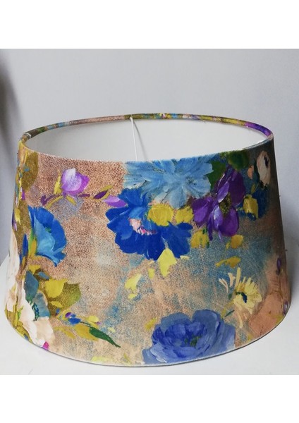 Pembe Gül Desenli Büyük Abajur Başlığı, 40 cm Çaplı Şıklık ve Sıcaklık Sunar fiyatları