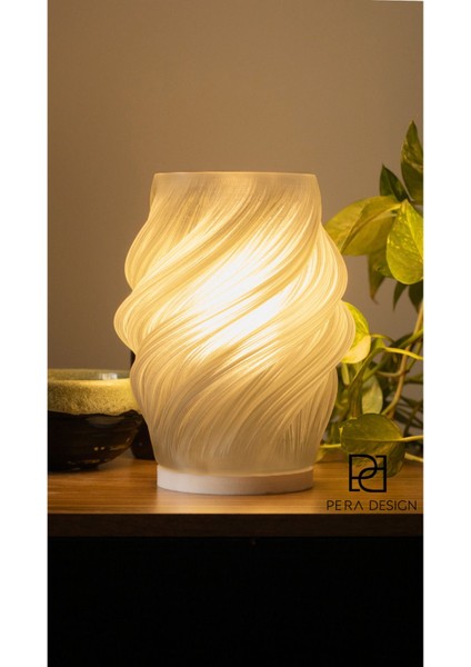 Beyaz Luna Abajur, Şık ve Zarif Tasarım ile Evinizin Atmosferini Güzelleştirir