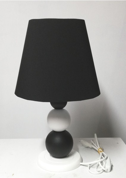 Siyah Ahşap Ayaklı Modern Abajur, Şık ve Fonksiyonel Aydınlatma Seçeneği