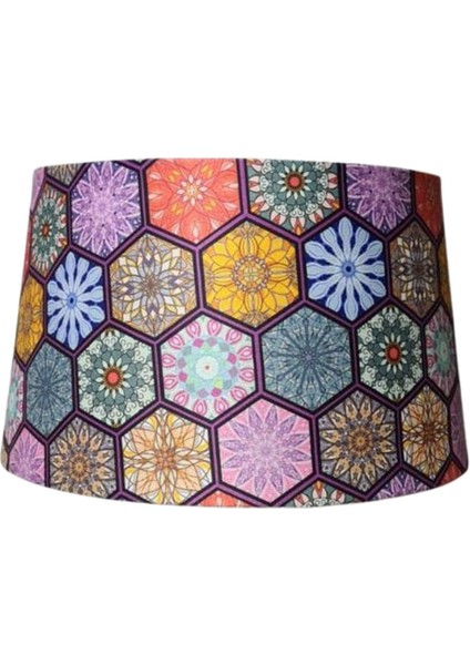 Renkli Desenli Kumaş Kaplamalı Lambader Şapkası, Şık ve Modern Tasarım. fiyatları