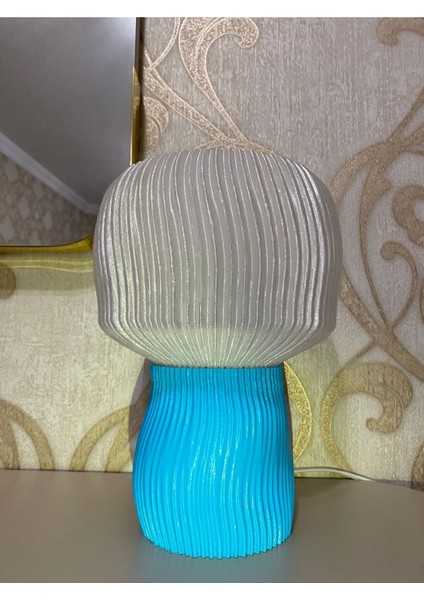 Şık Dalgalı Abajur, Mavi Renkli, Modern ve Zarif Tasarım