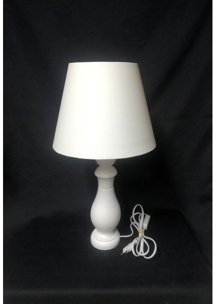 Şık Ahşap Ayaklı Krem Kumaş Kaplı Yatak Odası Abajuru fiyatları