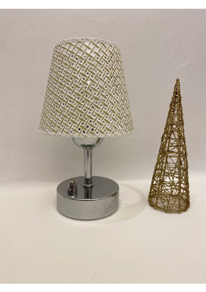 Pilli Masa ve Gece Lambası, Beyaz Desenli Krom Ayak, Şık ve Pratik Aydınlatma