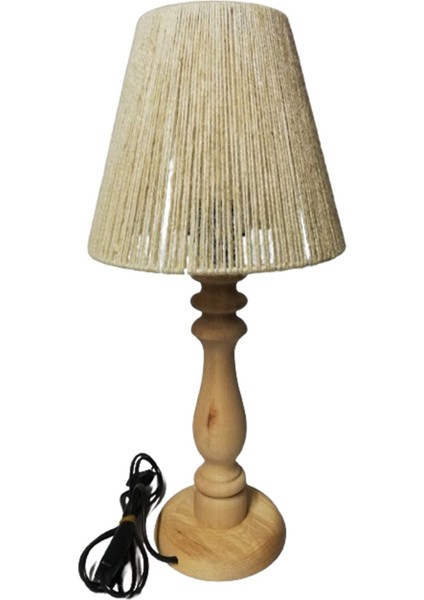 Doğal Jüt Ipli Abajur, Ahşap Ayak, Krem Ton, Şık ve Sıcak Atmosfer Sağlar.