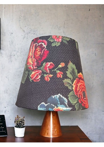 Çiçekli Vintage El Yapımı Abajur Başlığı, Siyah, 12-20 cm Çap, 16 cm Yüksekliğinde modelleri