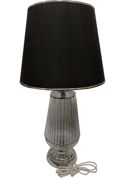 Şık Dikey Çubuklu Siyah Abajur, Modern ve Sade Tasarım ile Evinize Zarafet Katın