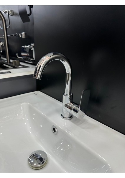 Abdestlik Kuğu Döner Borulu Lavabo Bataryası