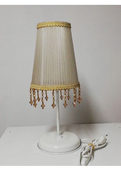 Şık Bej Çocuk Odası ve Yatak Odası Aydınlatması, Sıcak ve Huzurlu Ortam Sağlar.