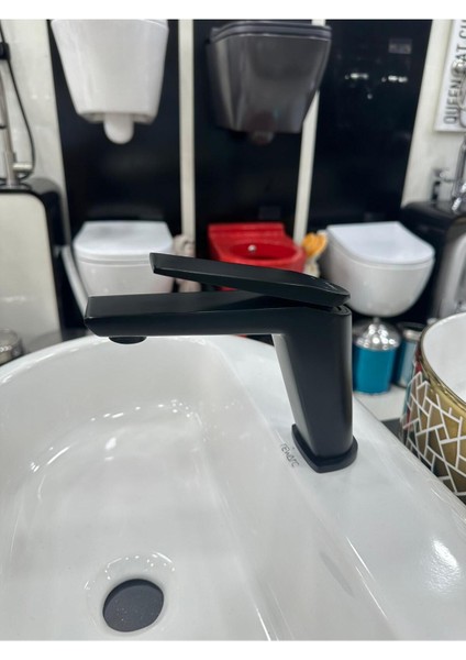 Siyah Lavabo Bataryası modelleri