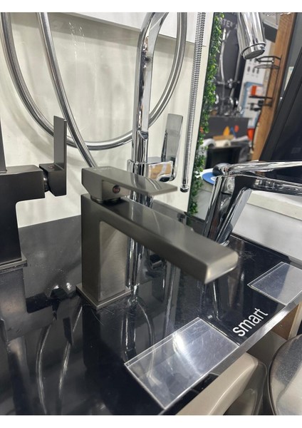 Venom Antrasit Lavabo Bataryası fiyatları