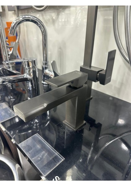 Venom Antrasit Lavabo Bataryası modelleri