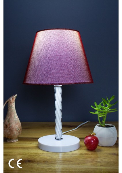 Şık Bordo Komodin ve Abajur Seti, Beyaz Ayaklı Aydınlatma