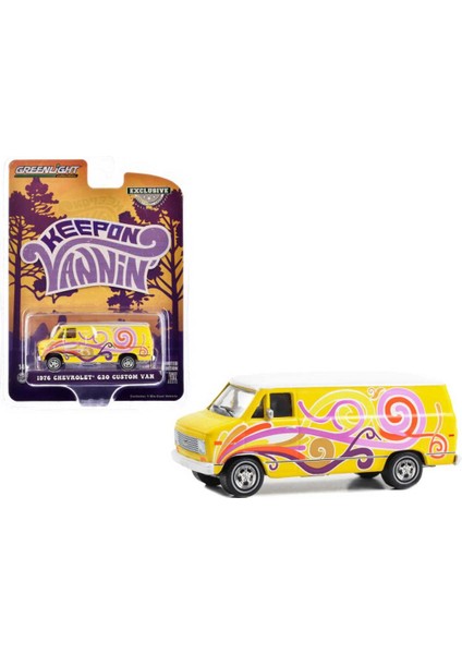1976 Chevrolet G20 Custom Van 1/64 Model Araba