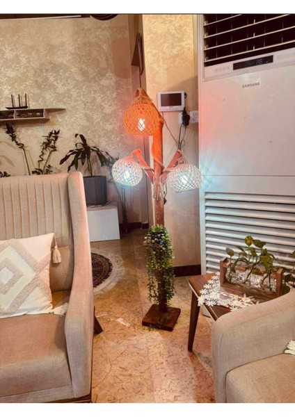 Kahverengi Ahşap Sehpa ve Lamba Seti, Şık ve Kullanışlı Tasarım, Modern Dekorasyon. fiyatları