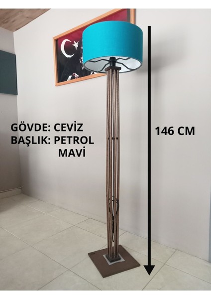 Şık Ahşap Köşe Lambası, Modern ve Sıcak Aydınlatma Seçeneği