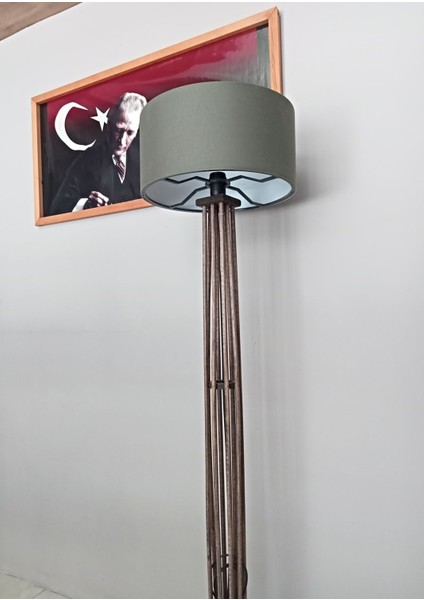 Haki Ahşap Köşe Lambası, Modern ve Şık Aydınlatma Parçası fırsatları