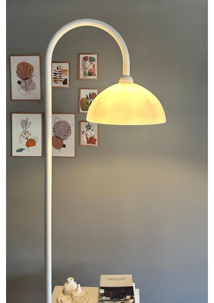 Modern Beyaz Metal Lambader, Oturma ve Çalışma Odası Için Şık Dekoratif Aydınlatma fiyatları