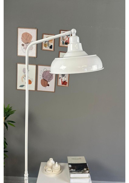Beyaz Düz Gövde Hareketli Metal Zemin Lambası, Modern Oturma ve Çalışma Odası Parçası fiyatları
