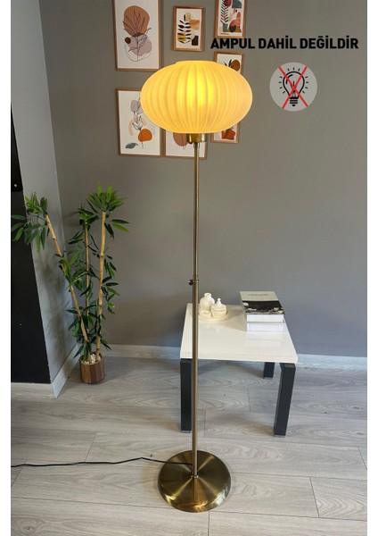 Modern Beyaz Cam Lambader, Ince Gövde, Dekoratif Metal Zemin Aydınlatması