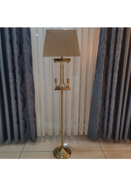 Şık Bej Kristal Taşlı Eskitme Pirinç Kaplama Lambader