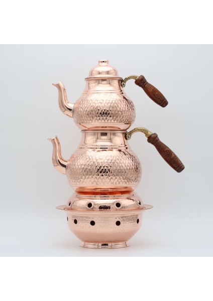 El Işlemeli Bakır Çaydanlık ve Osmanlı Ocağı Seti, Şık ve Geleneksel Tasarım