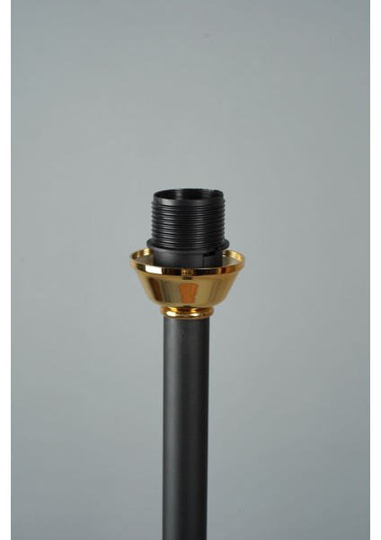 Şık Siyah Metal Lambader 38X38X145 Cm, Modern ve Zarif Tasarım fırsatları