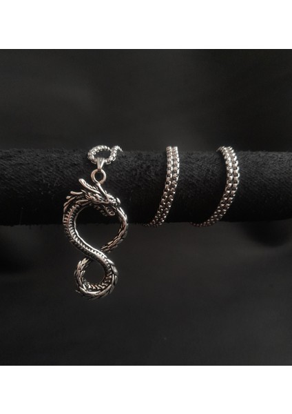 Iskandinav Ejderha Figürlü Kolye