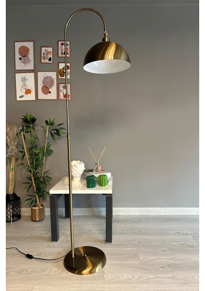 Modern Eskitme Metal Lambader, Hareketli Başlık, Oturma ve Çalışma Odası Için Şık Zemin Işık modelleri