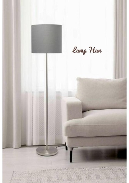 Modern Tasarımlı Şık Metal Zemin Lambası, Dekoratif ve Özel Abajur Detaylı.