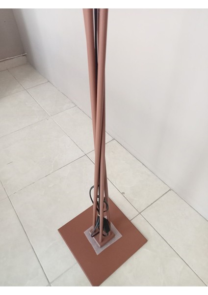 Turuncu Ahşap Lambader, Şık ve Doğal Aydınlatma Için Ideal Seçim modelleri