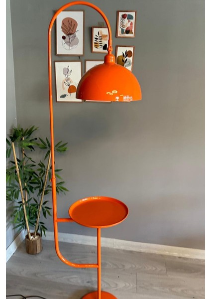 Ayarlanabilir Turuncu Metal Lambader, Hareketli ve Modern Tasarım ile Aydınlatma Sağlar indirimleri