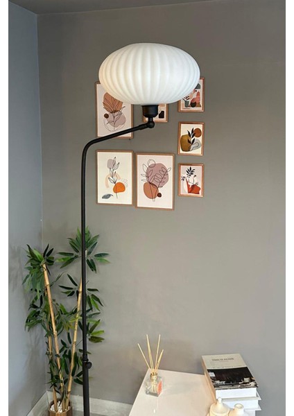 Modern Dekoratif Metal Zemin Lambası, Beyaz Cam Gövde, Şık ve Şık Tasarım fırsatları