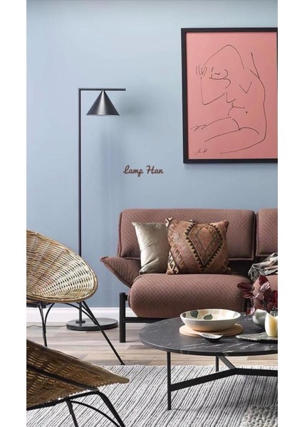 Modern Konik Serisi Dekoratif Metal Zemin Lambası, Şık ve Zarif Tasarım