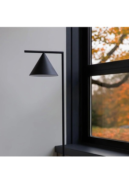 Modern Konik Serisi Dekoratif Metal Zemin Lambası, Şık ve Zarif Tasarım modelleri